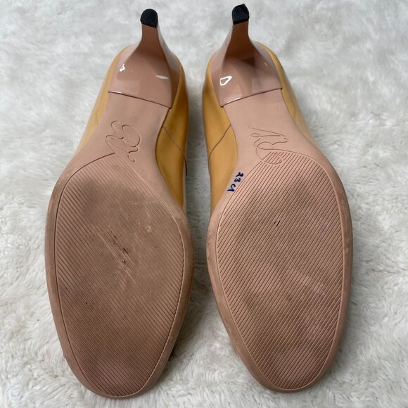 Roger Vivier Women's Tan Cream Pump Round Toe Slip On Heels Size 40 - Picture 14 of 15